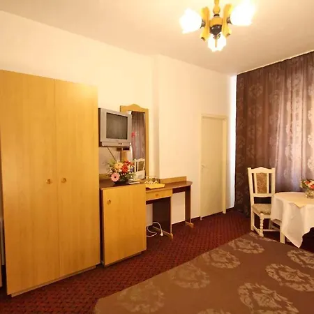 Dynes 3* Eforie Nord